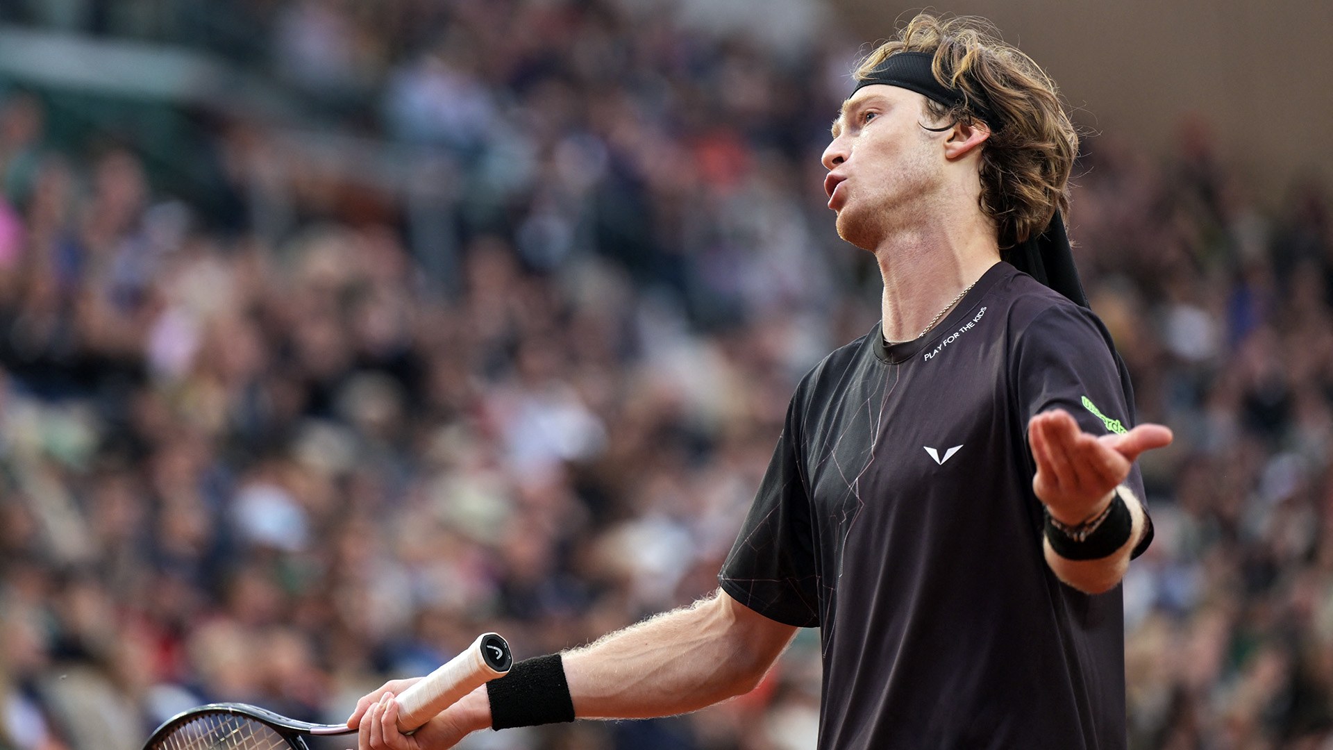 Citation du jour : Andrey Rublev brutalement honnête après l'étourdissement  d'Arnaldi : « J'ai donné des ailes à Matteo pour voler » - Open 6ème Sens -  Tennis