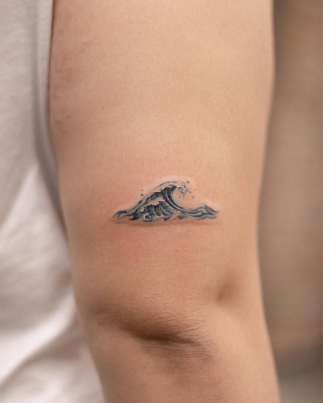 Simple tattoo by handitrip