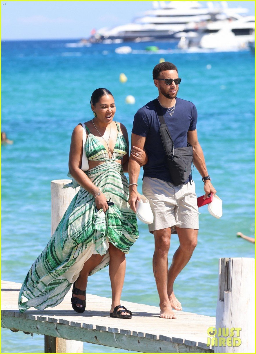 Stephen Curry & Wife Ayesha Celebrate Their 11th Wedding Anniversary in Saint-Tropez: Photo 4797179 | Ayesha Curry, Stephen Curry Photos | Just Jared: Entertainment News