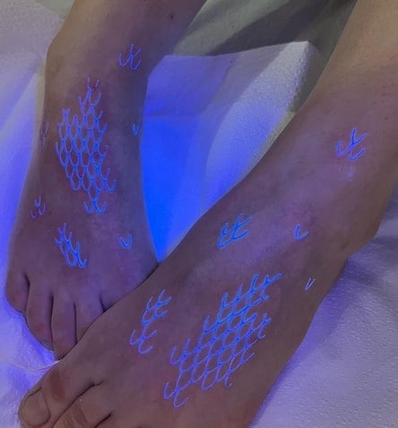 honeycomb on foot invisible tattoo design