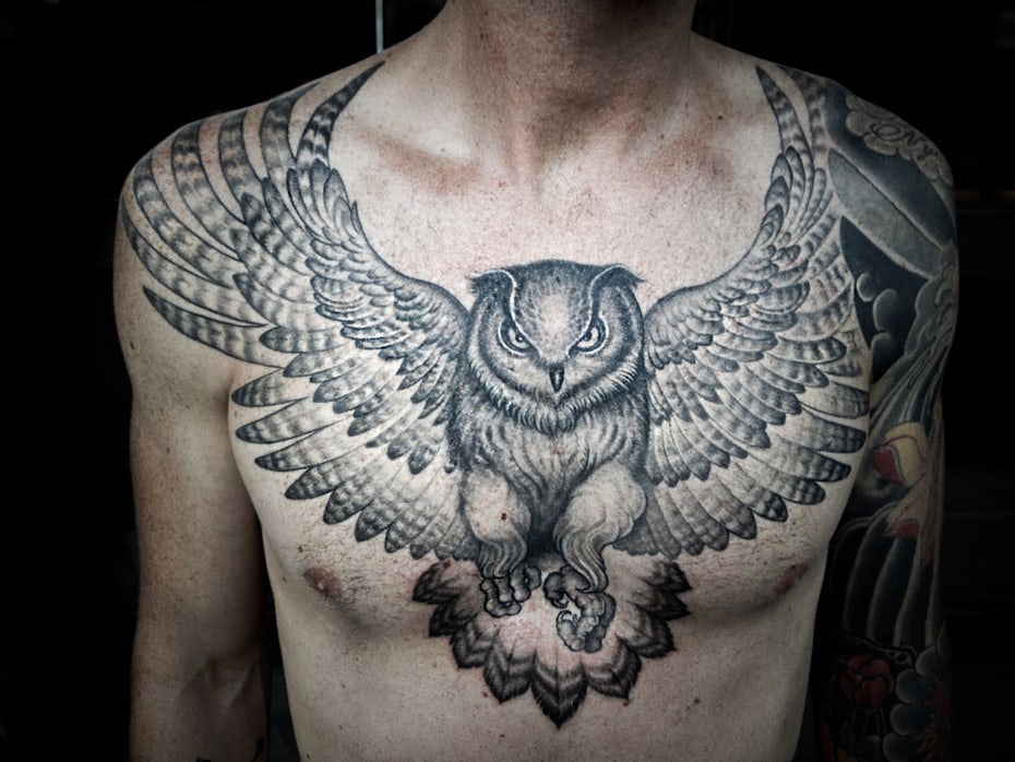 Mẫu tatto trước ngực đẹp